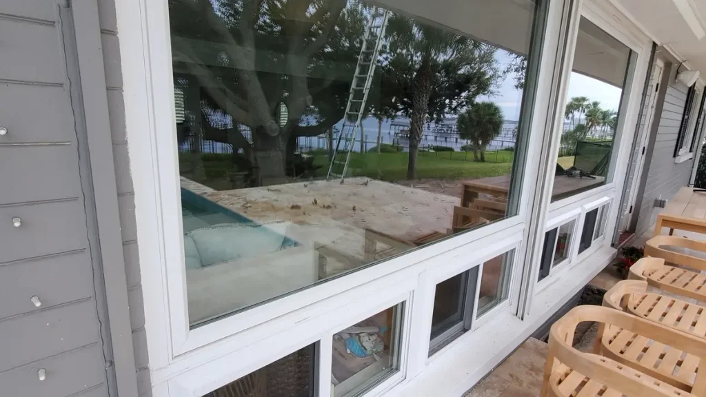 Exterior window cleaning at a Jacksonville home